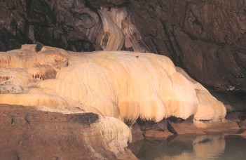 Bacteria from Baradla Cave help the climate change researches